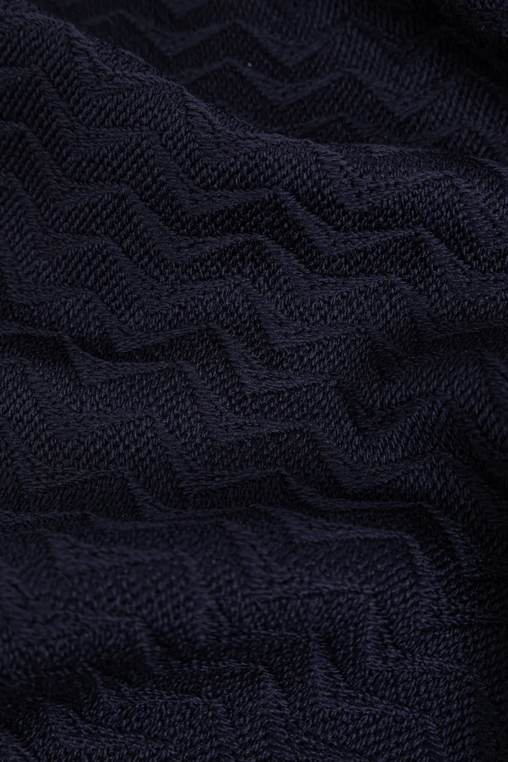 Logo-Intarsia Fringed Scarf