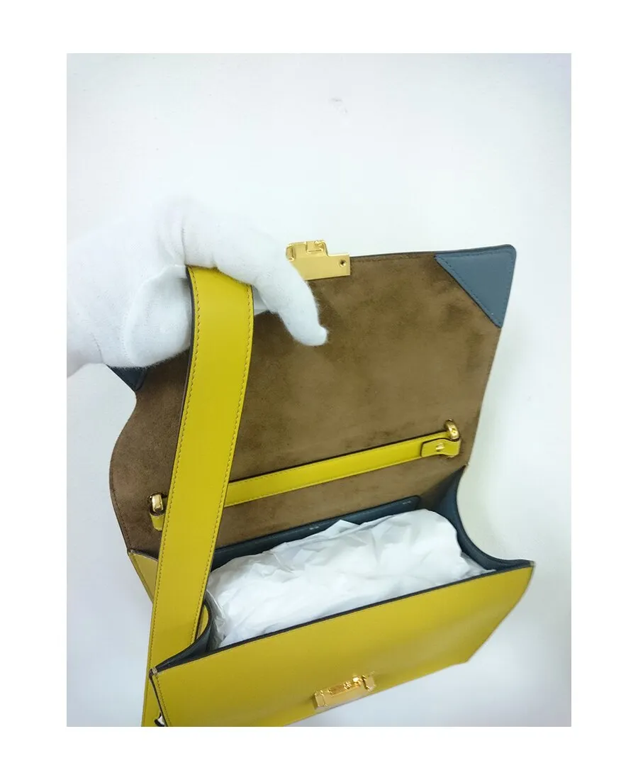 Kan U Shoulder Bag