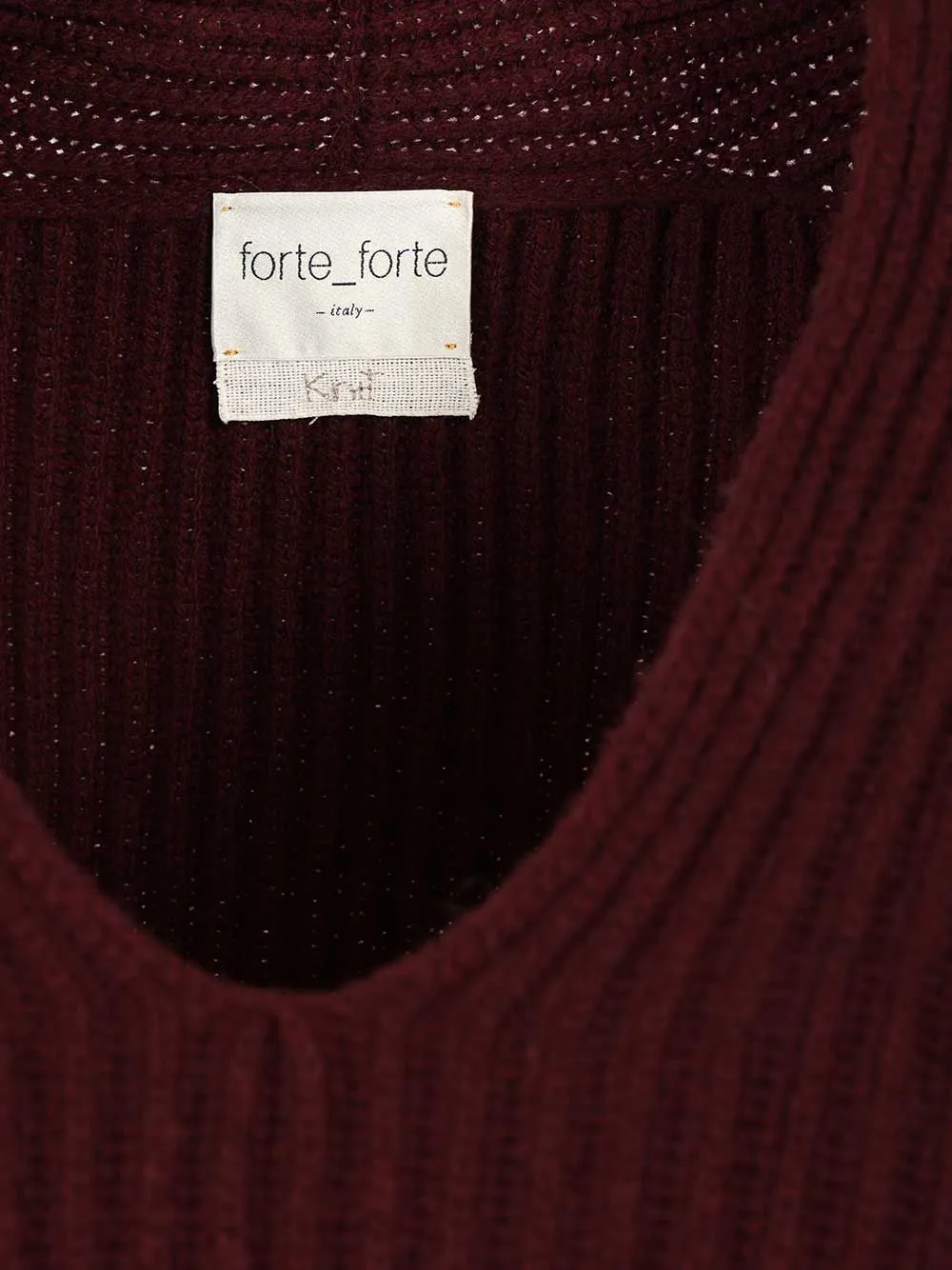 V-Neck Ribbed Knitwear
