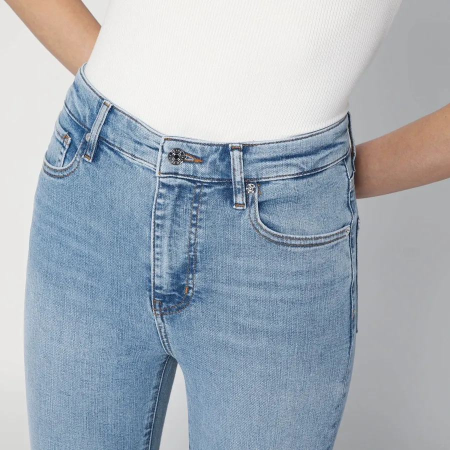 Belt-Loop Jeans