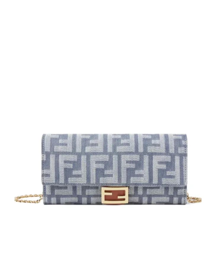 Baguette Continental Chained Wallet