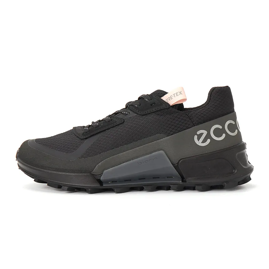 Round Toe Sneakers