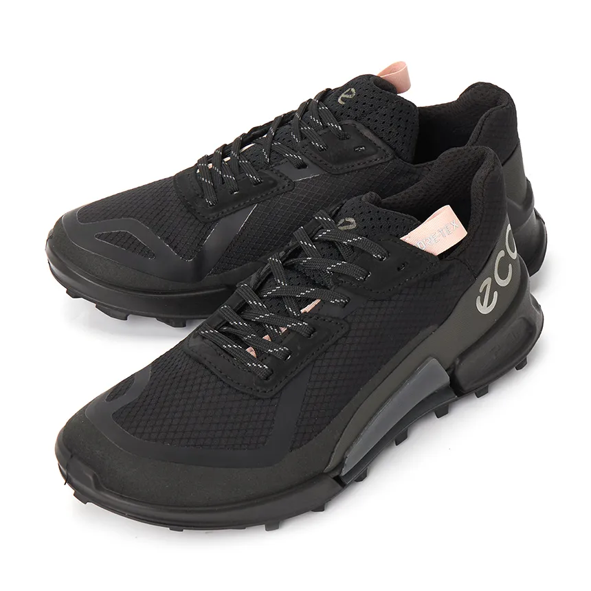 Round Toe Sneakers