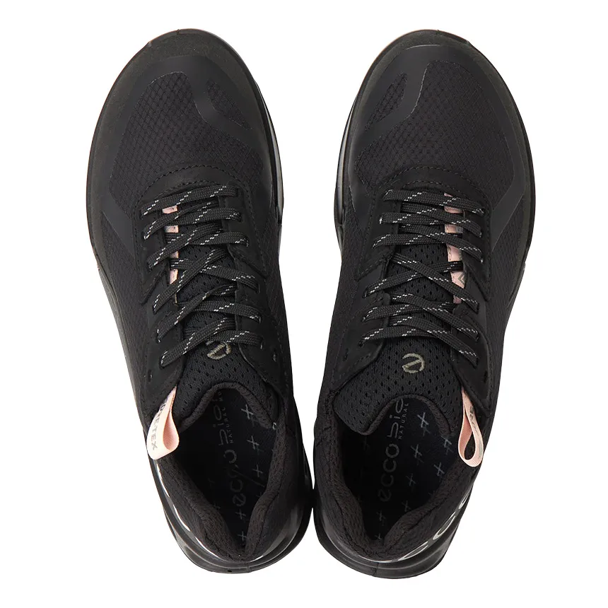 Round Toe Sneakers