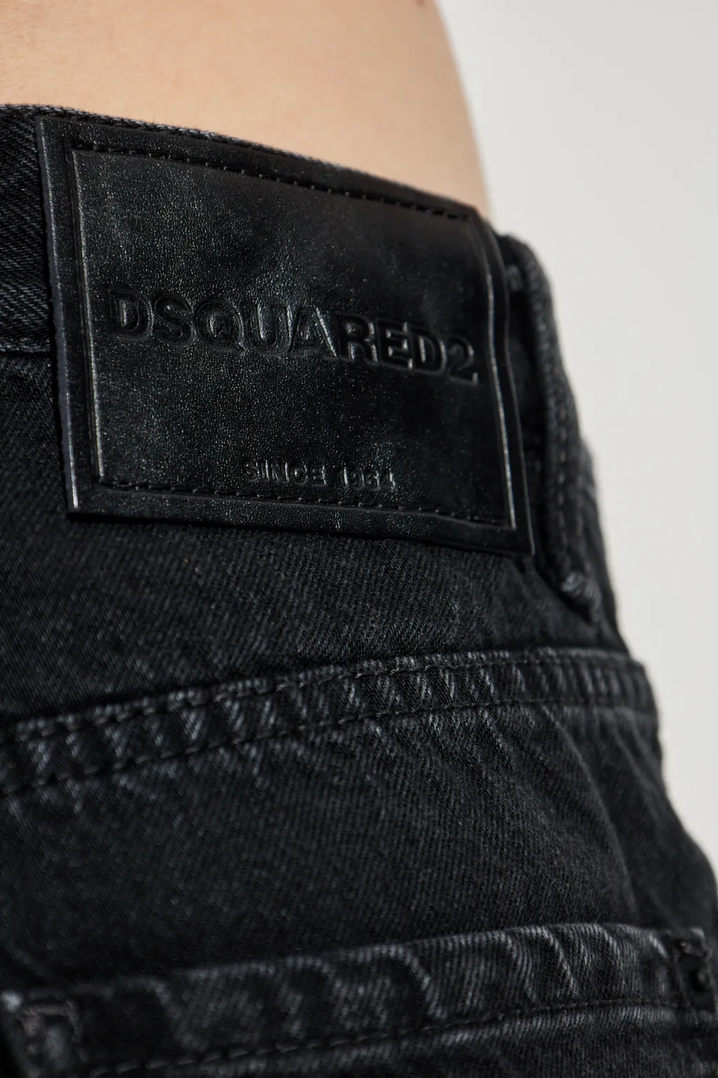 Logo Patch Straight-Leg Jeans