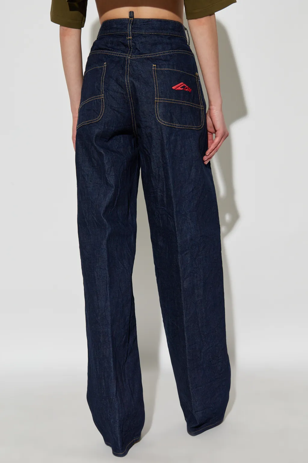Wide-Leg Jeans