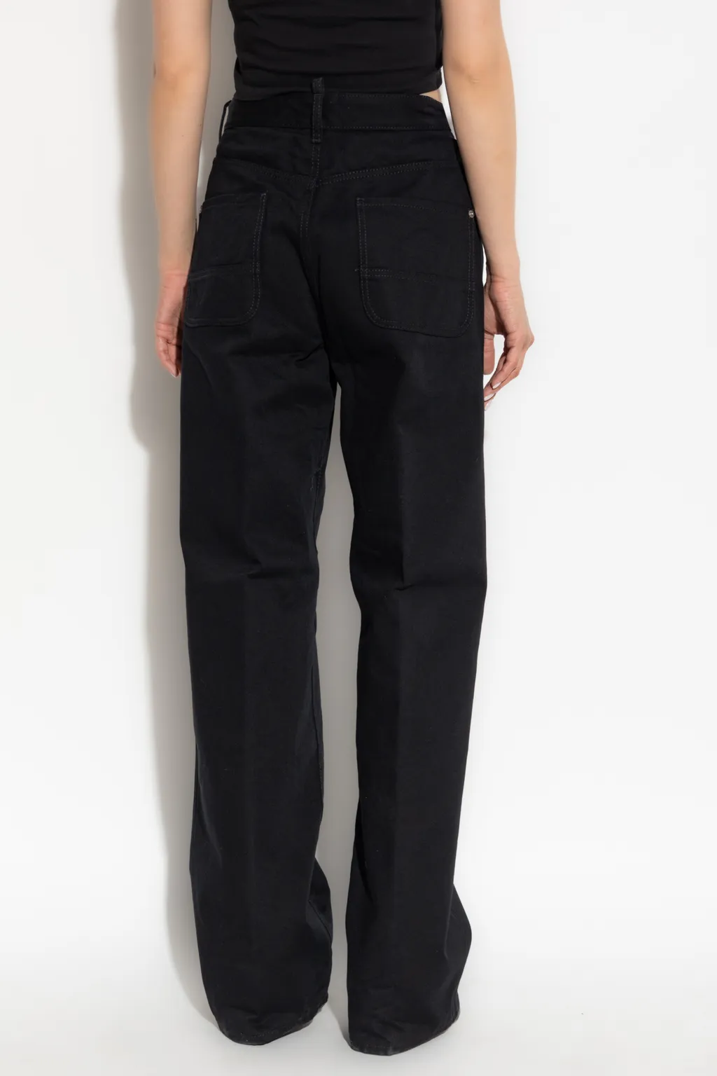 Wide-Leg Jeans