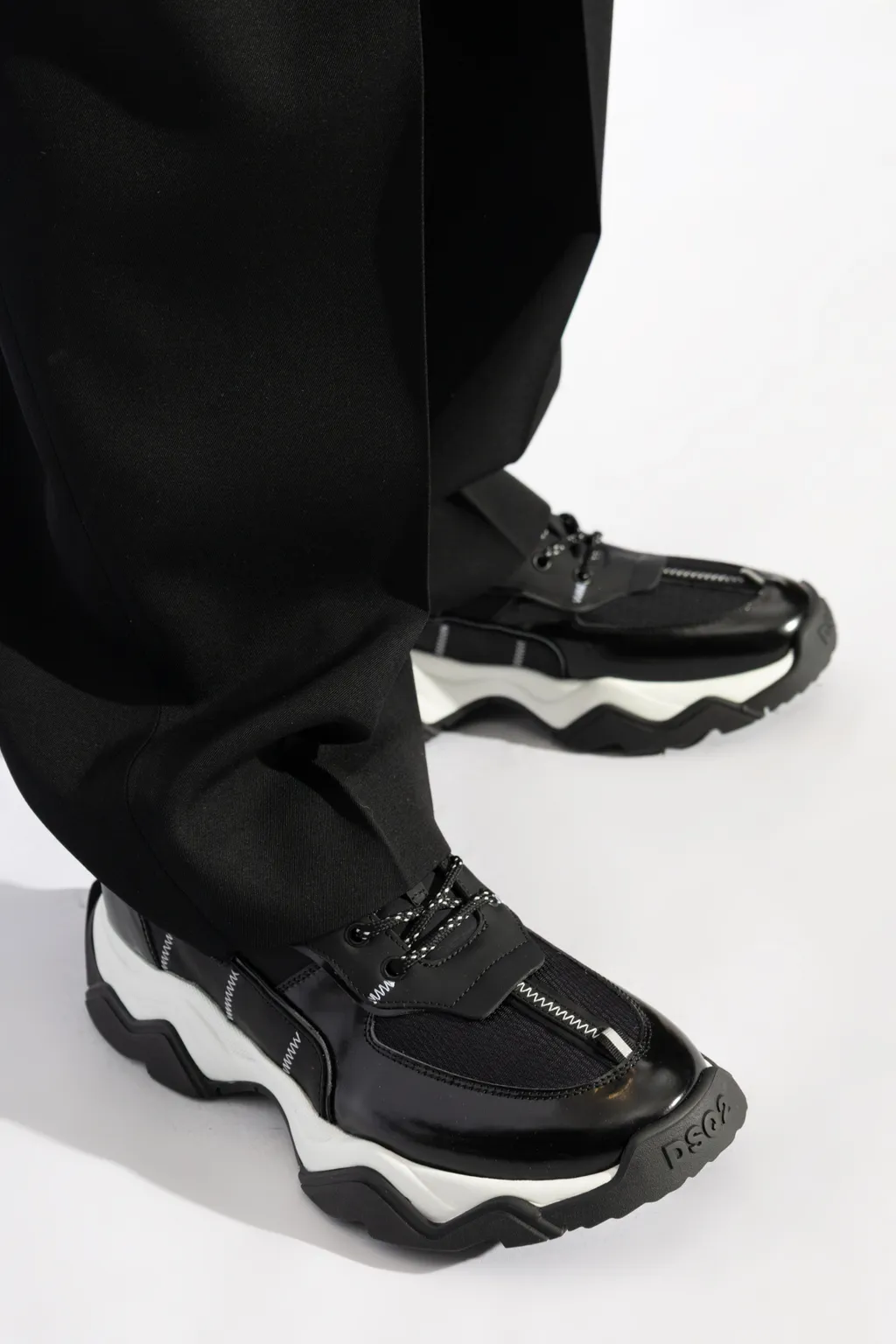 Wave Sneakers