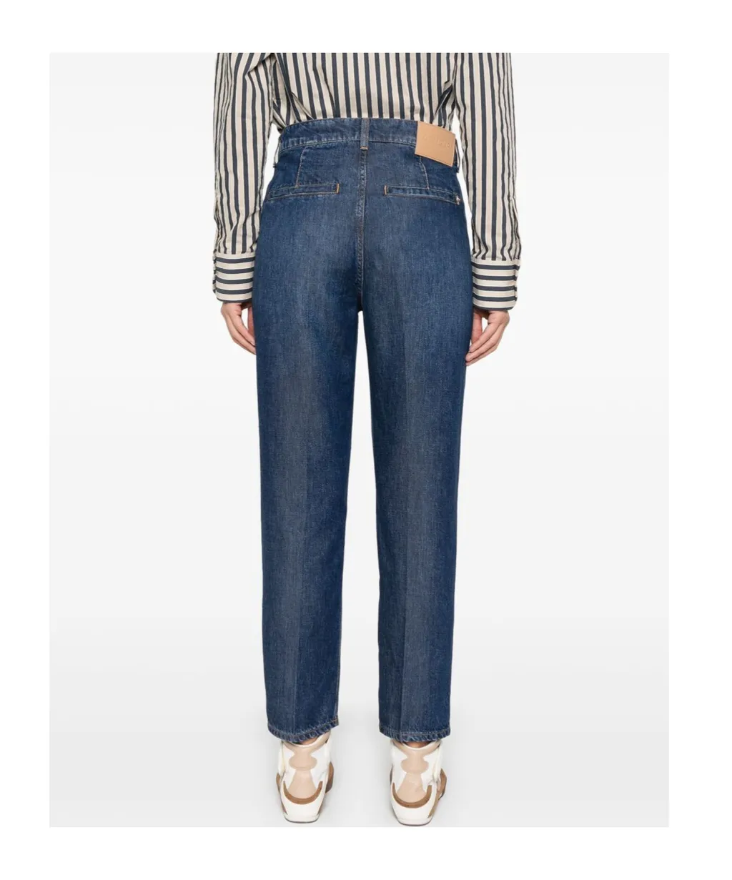 Belt-Loop Jeans