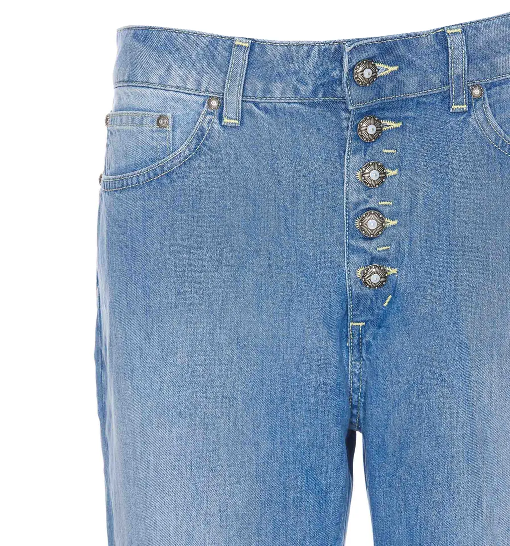 Belt-Loop Jeans