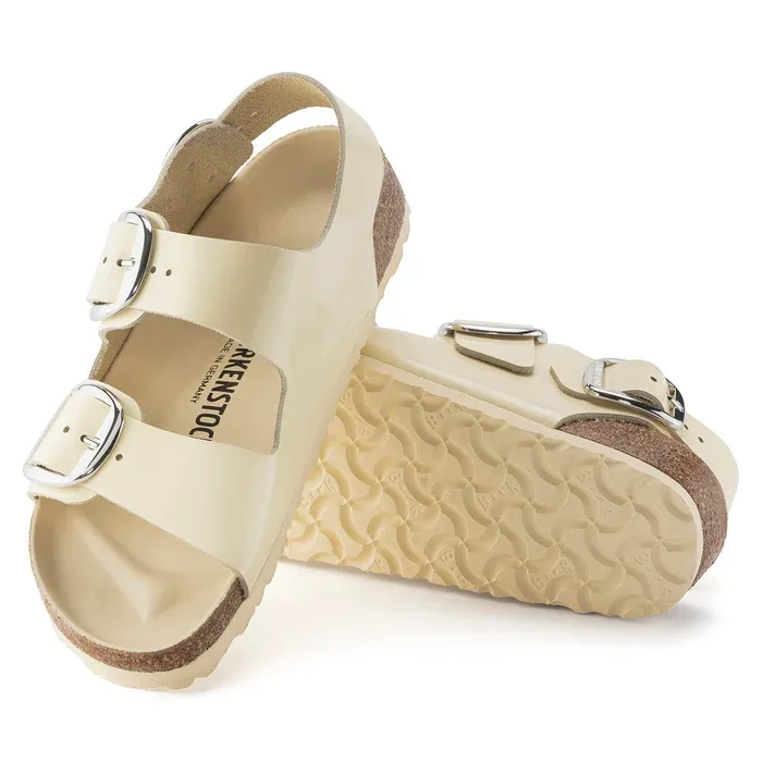 Open-Toe Flat Sandals