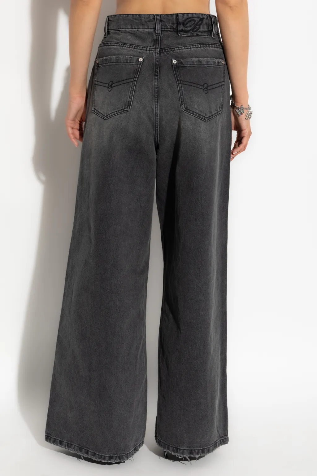 Whiskering Effect Jeans
