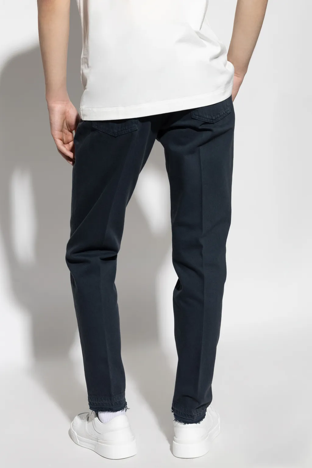 Logo Tag Frayed Hem Jeans