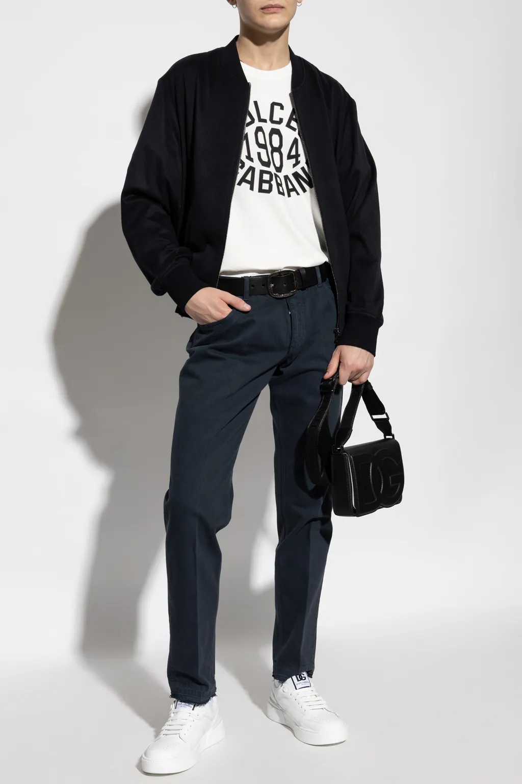 Logo Tag Frayed Hem Jeans