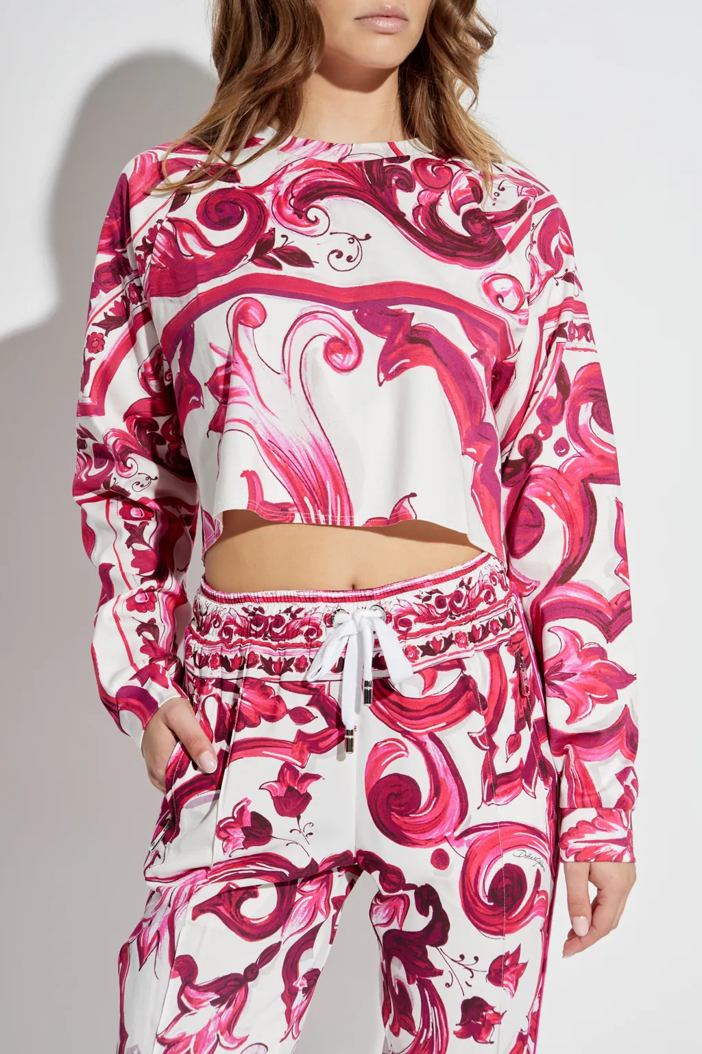Majolica Pattern Cropped T-Shirt