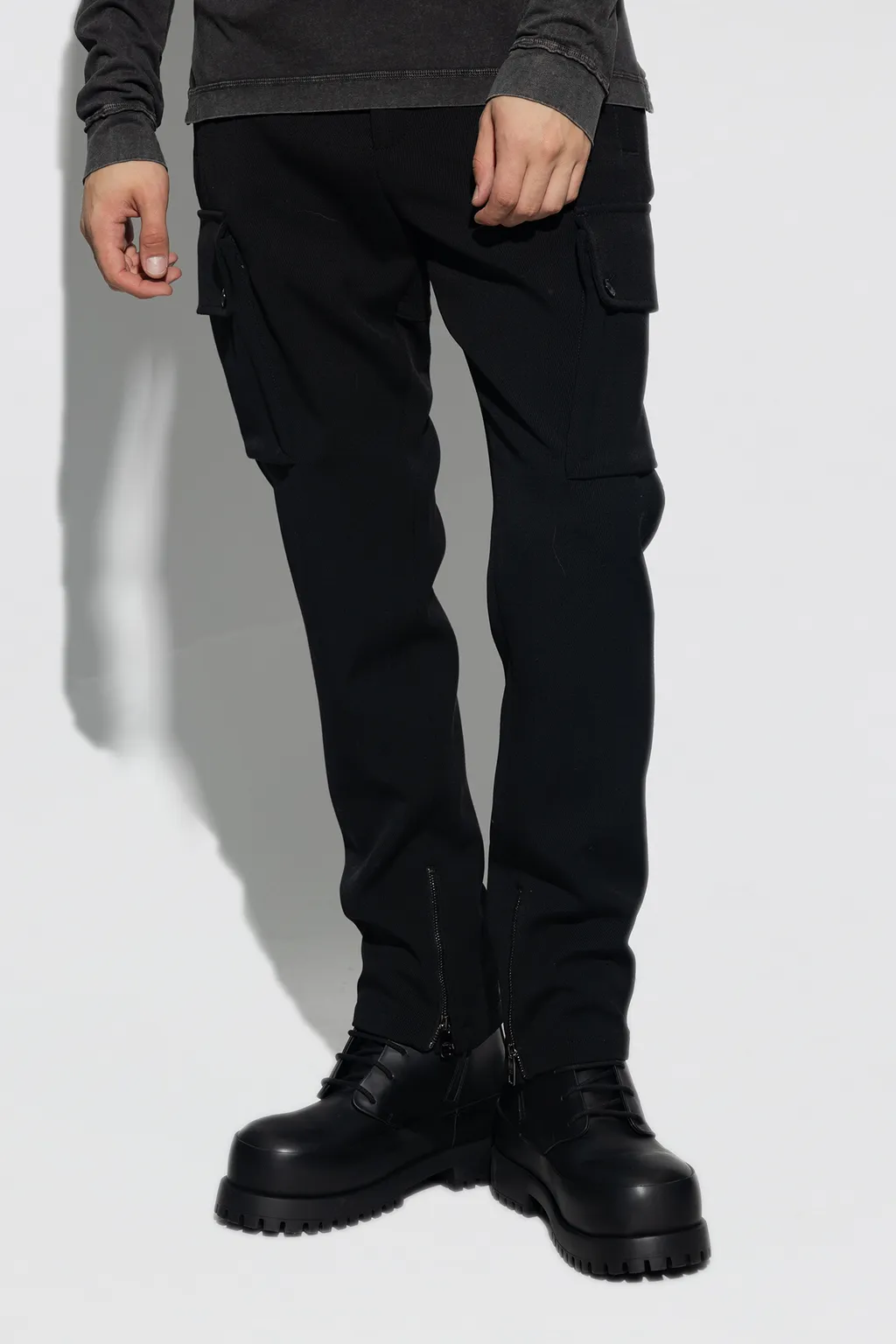 Logo-Patch Tapered Leg Cargo Trousers