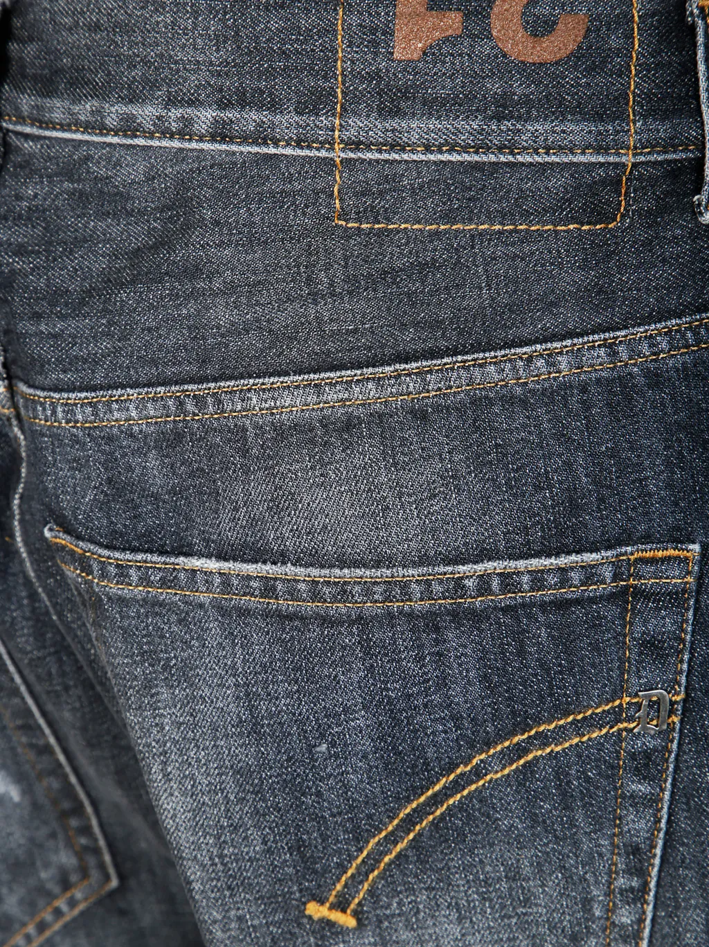 Straight Jeans