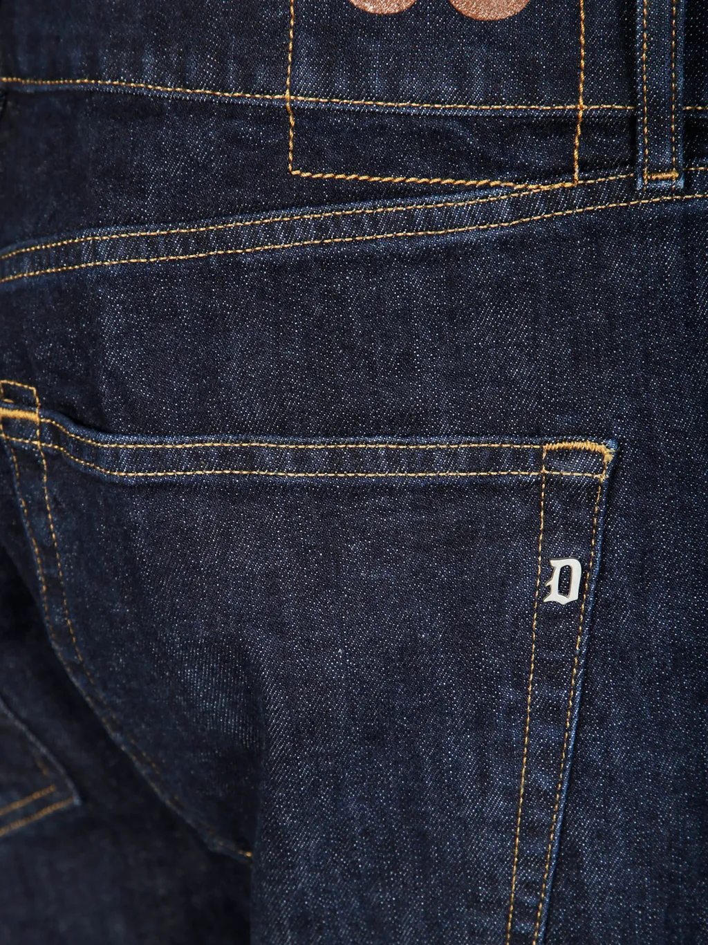 Slim-Fitting Jeans
