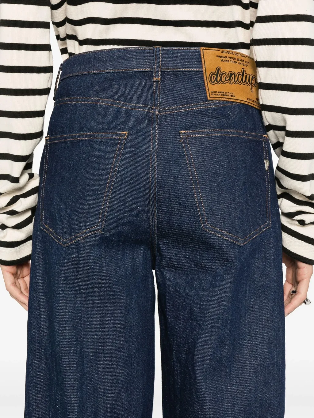 High-Waisted Jeans