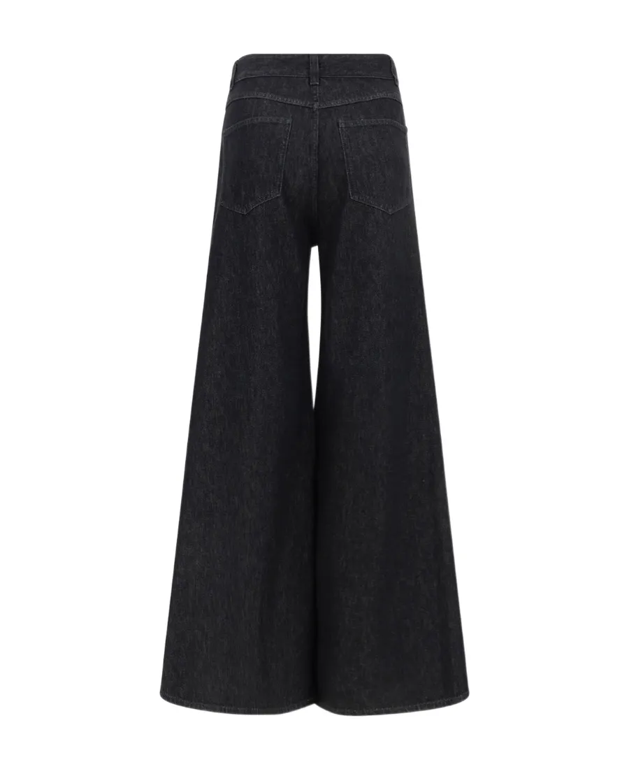 Wide-Legged Jeans