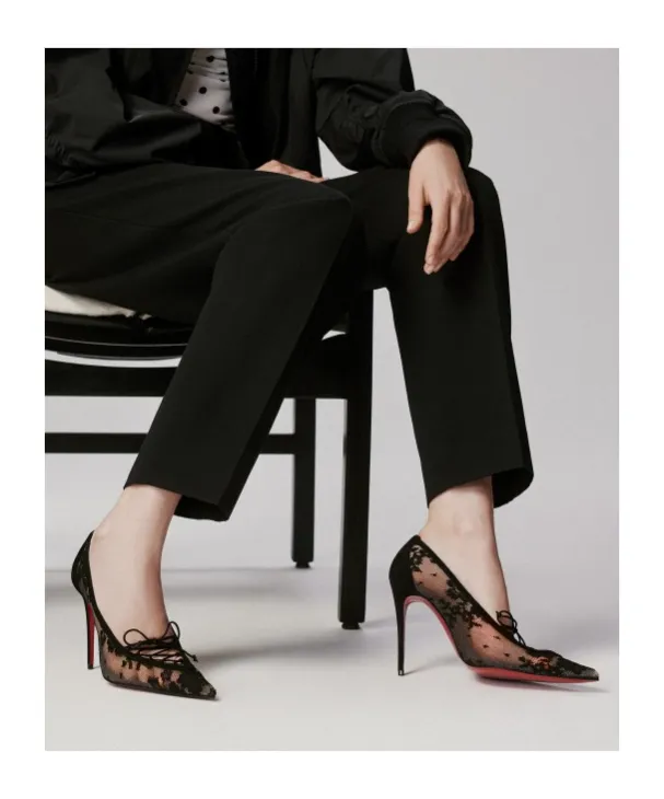 Km Lace Pointed Toe Pumps