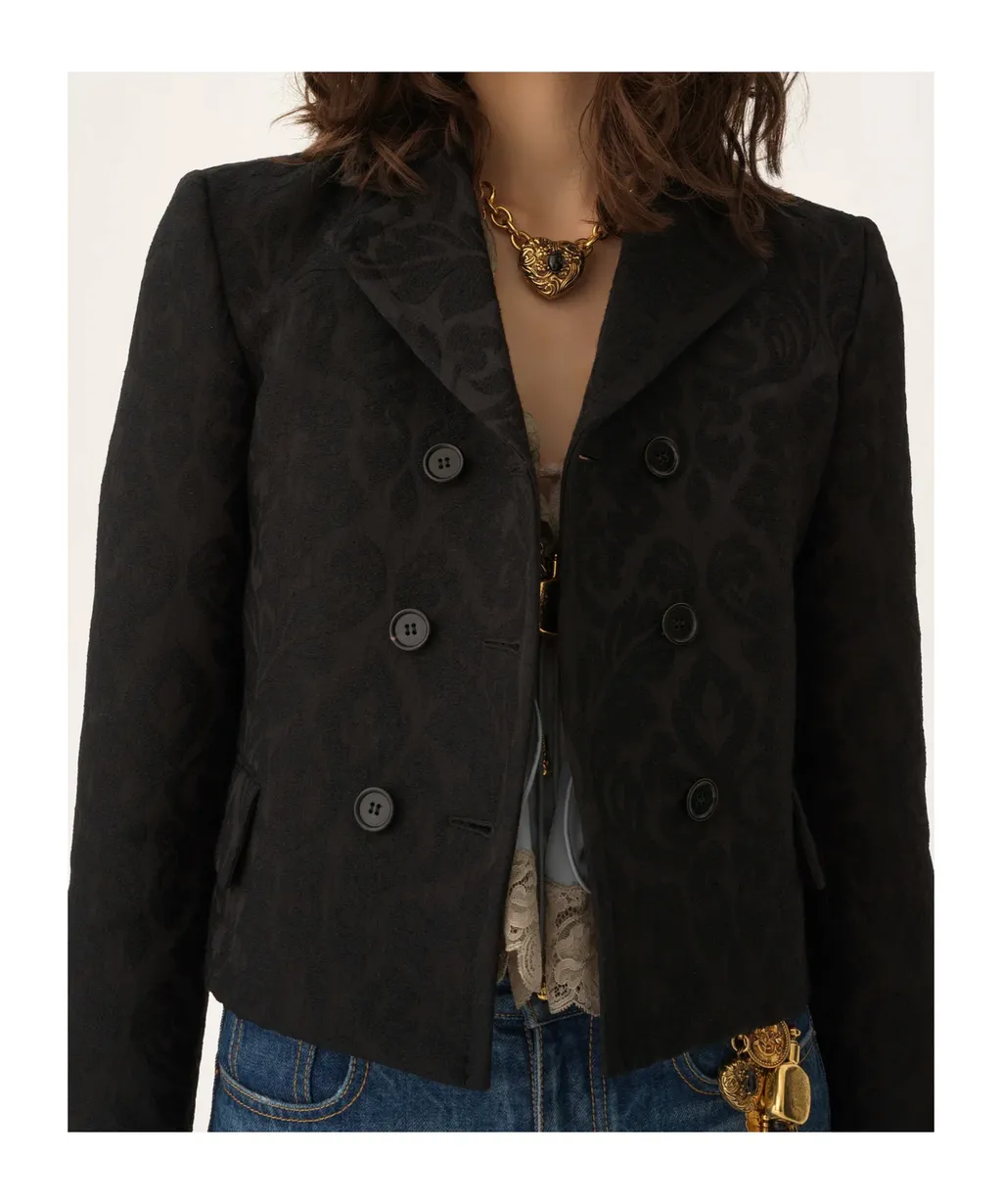 Long-Sleeved Suit Jacket