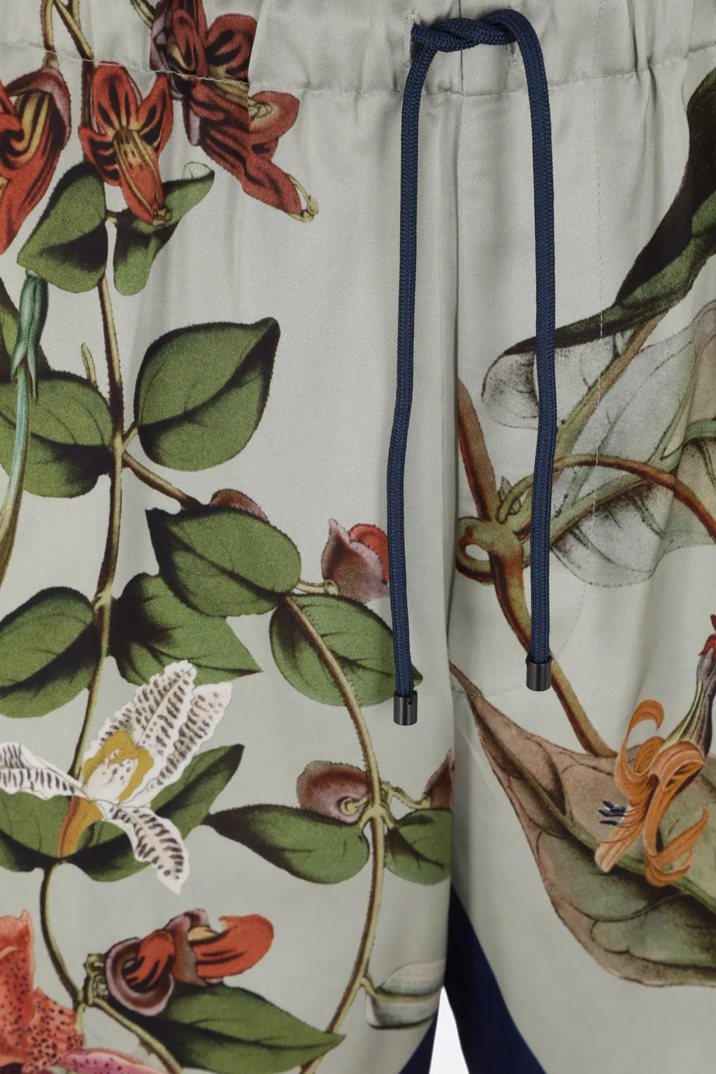 Graphic Printed Drawstring Shorts