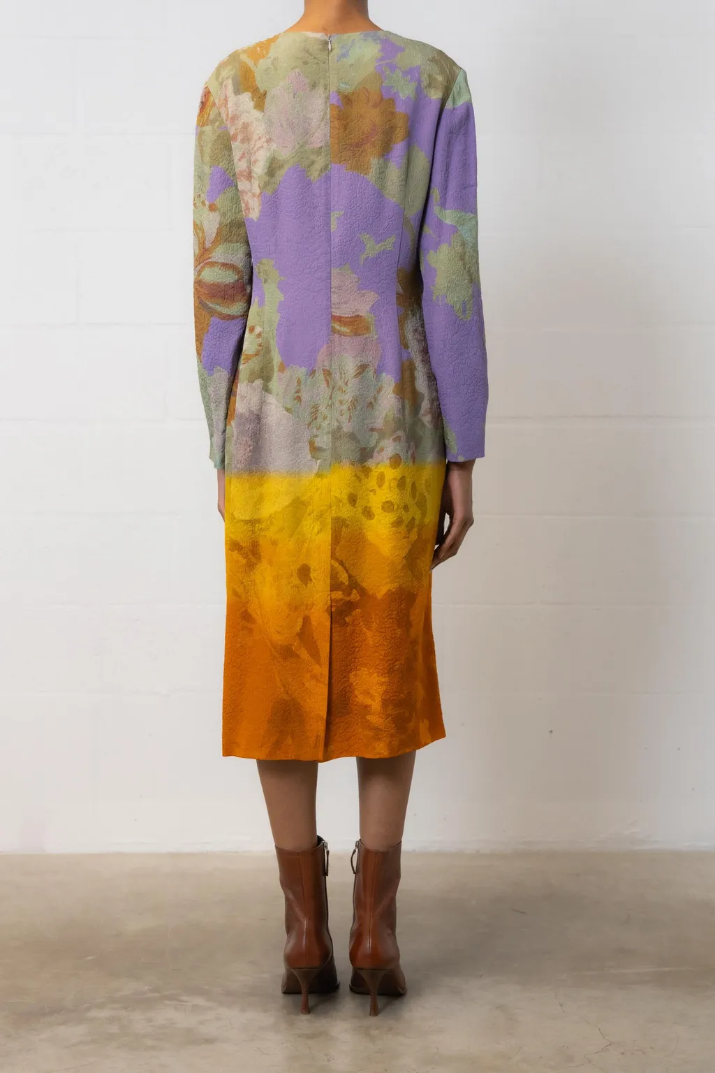 Round-Collar Long-Sleeved Dress