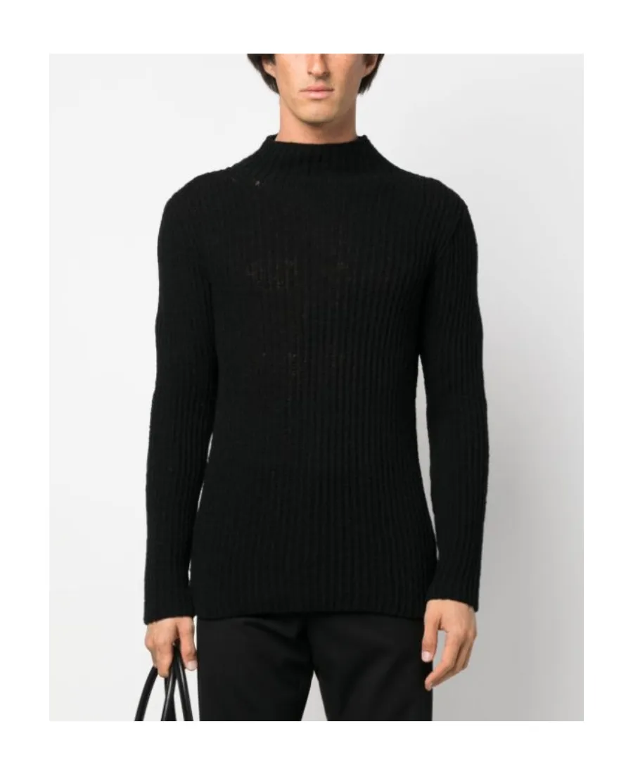 Round Neck Long-Sleeved Sweater