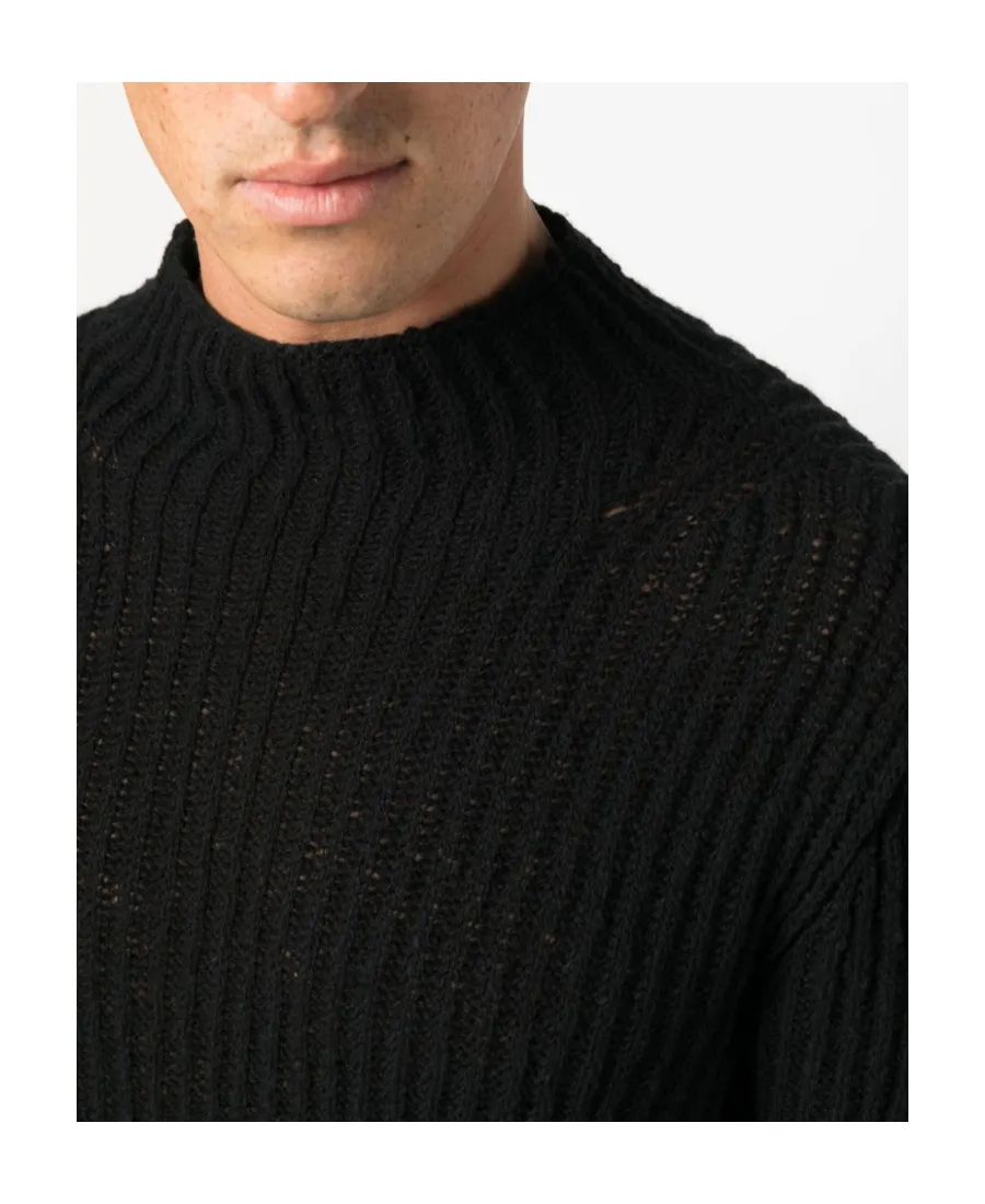 Round Neck Long-Sleeved Sweater