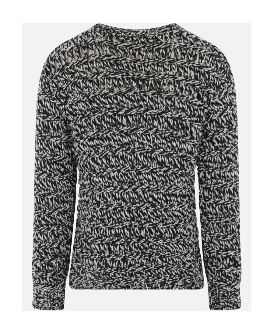 Round Neck Long-Sleeved Sweater