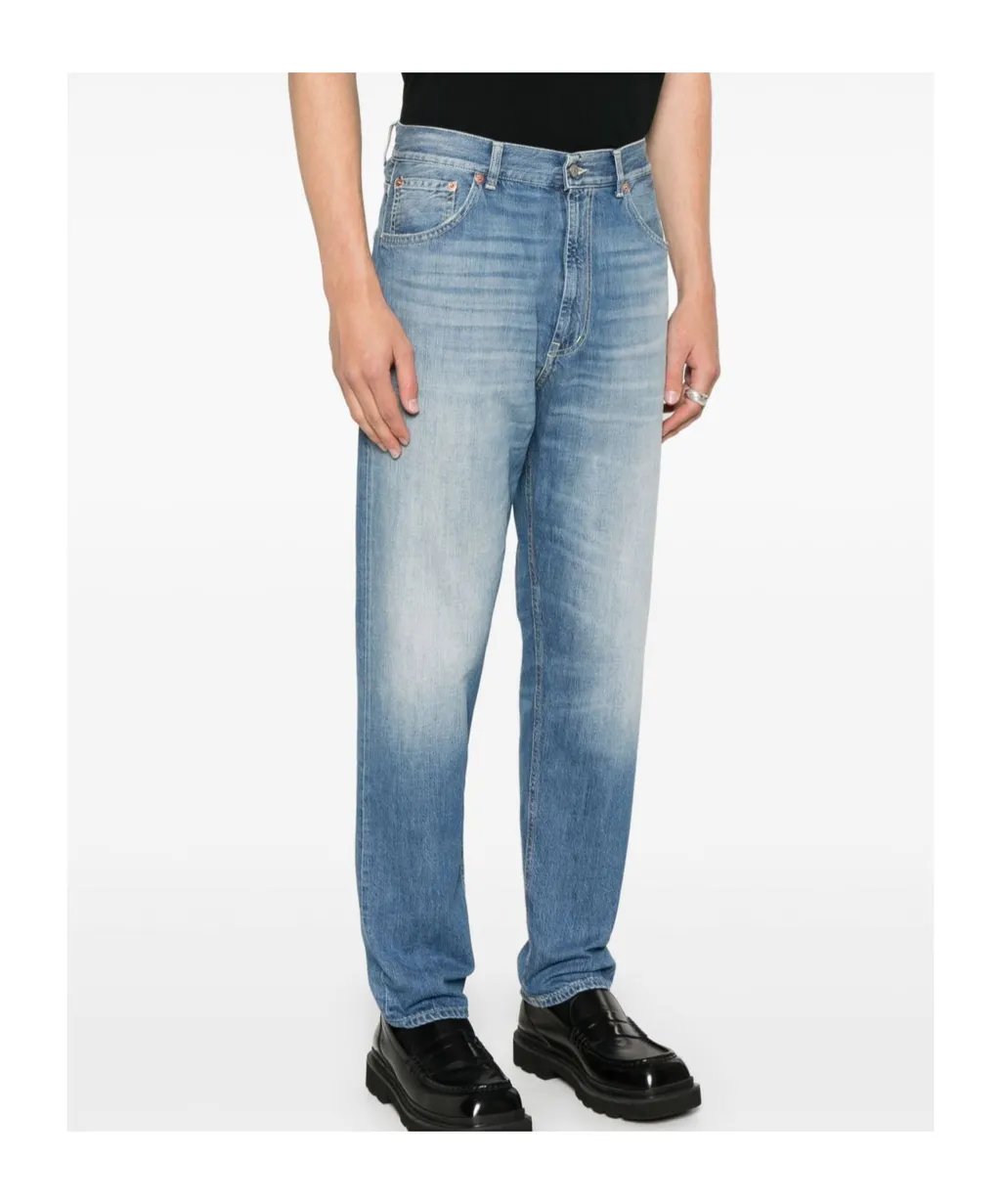 Belt-Loop Jeans