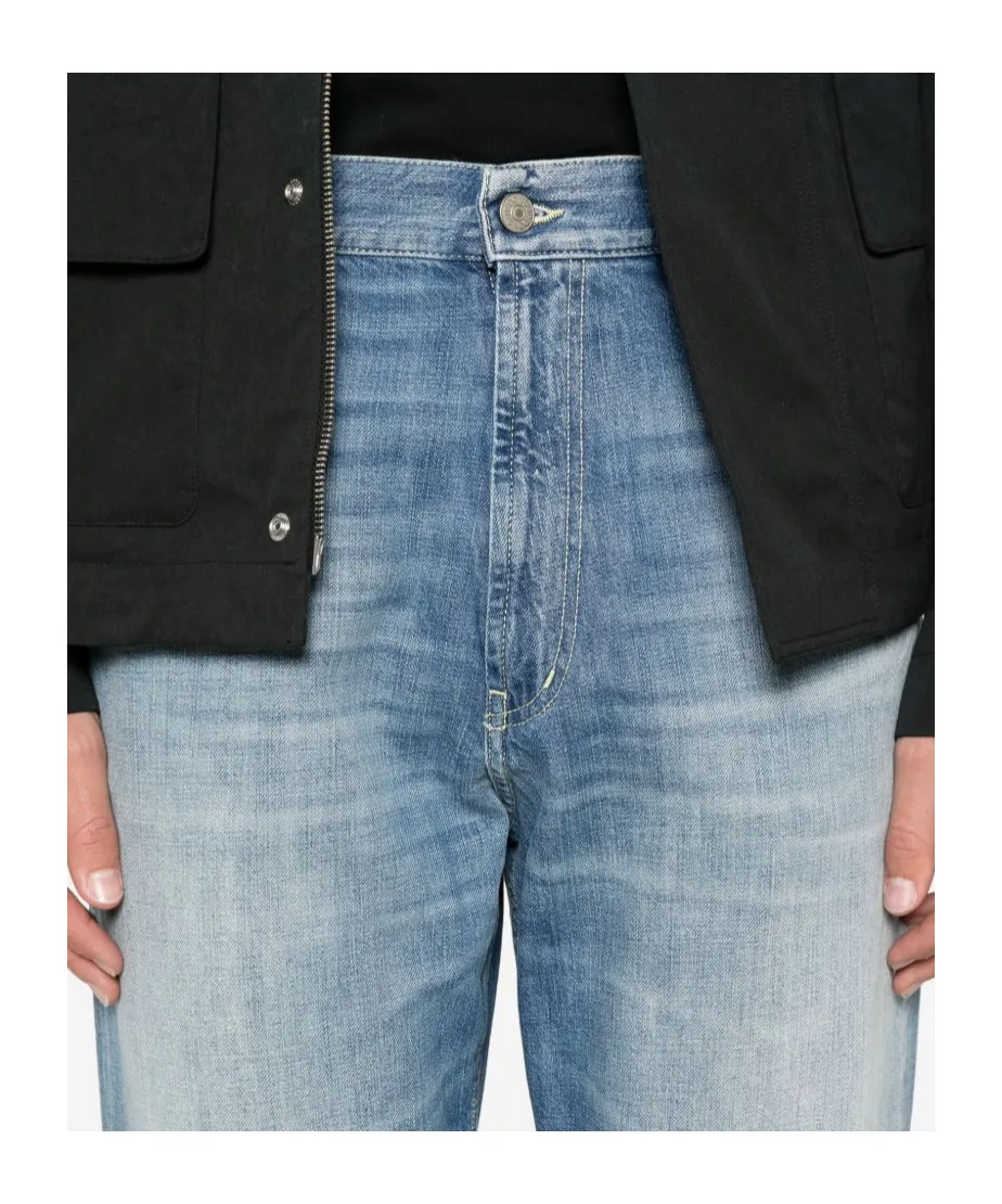 Belt-Loop Jeans
