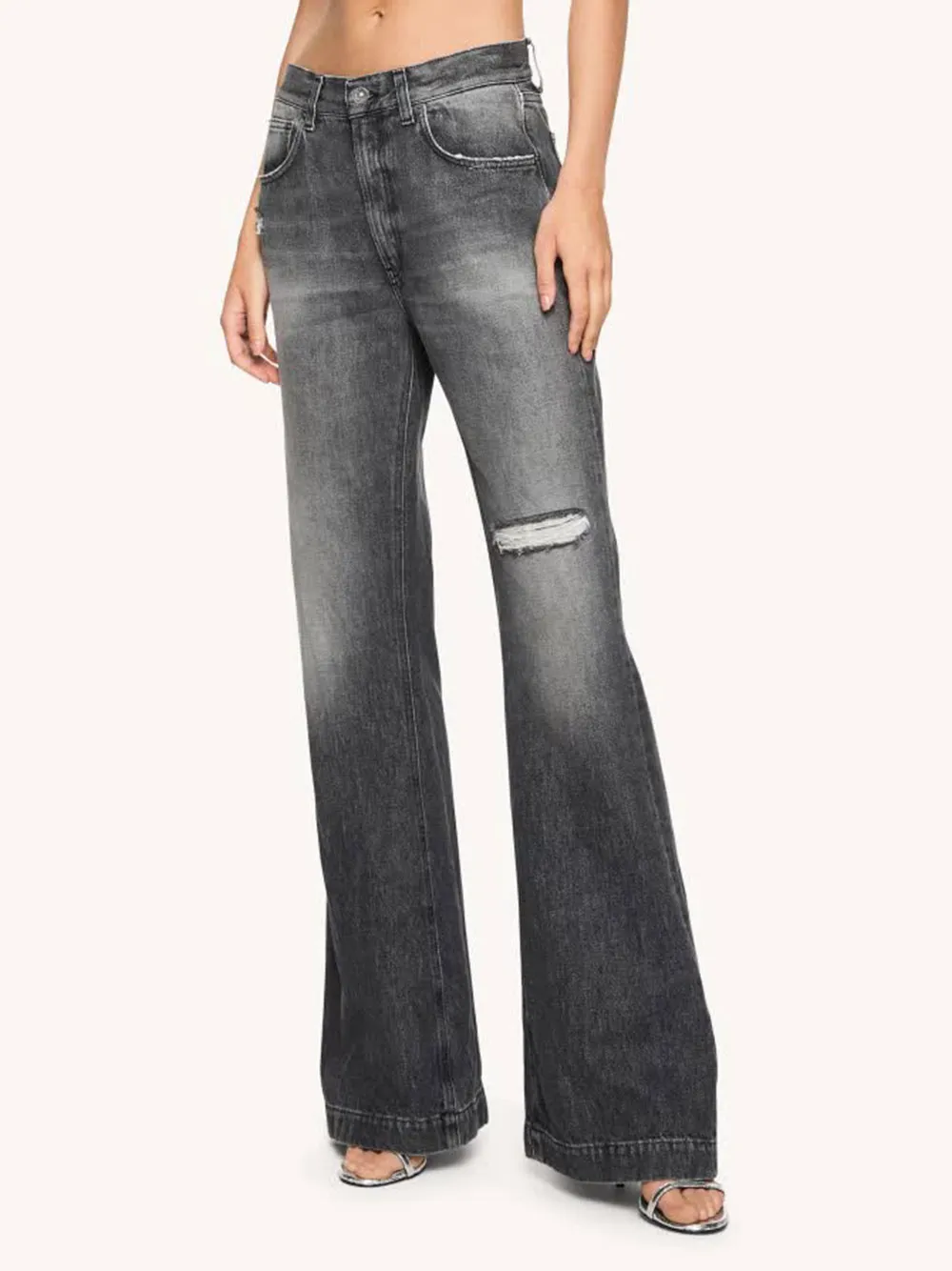 Wide-Leg Jeans