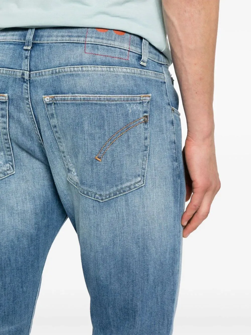 Dian Logo-Plaque Distressed Jeans