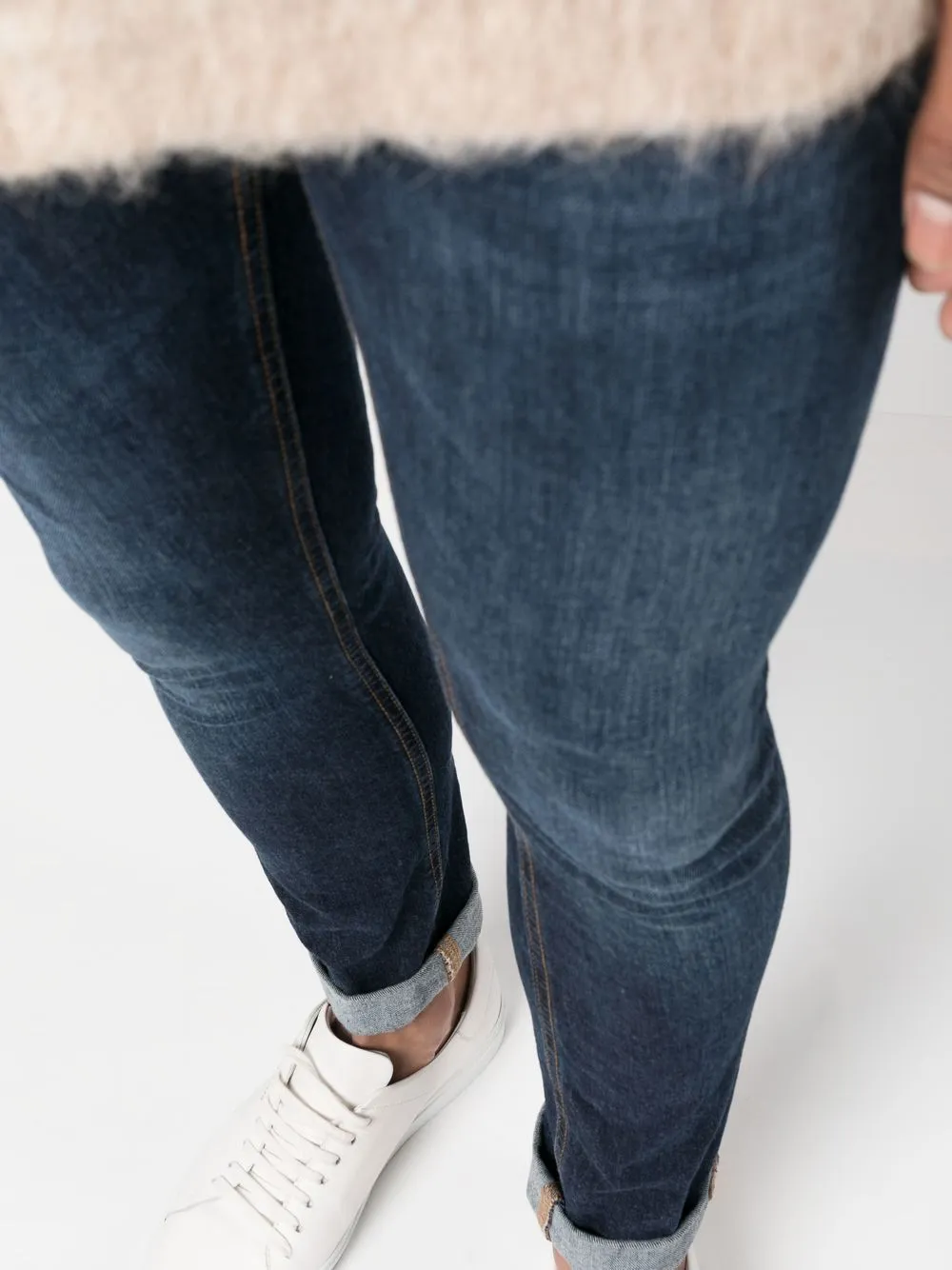 Button Detailed Slim-Cut Jeans