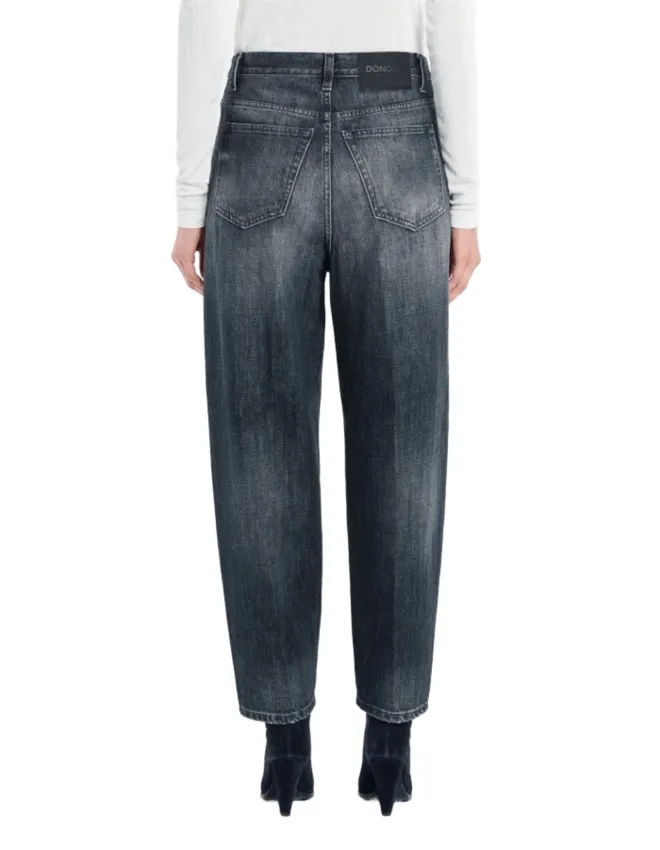 High-Waisted Jeans