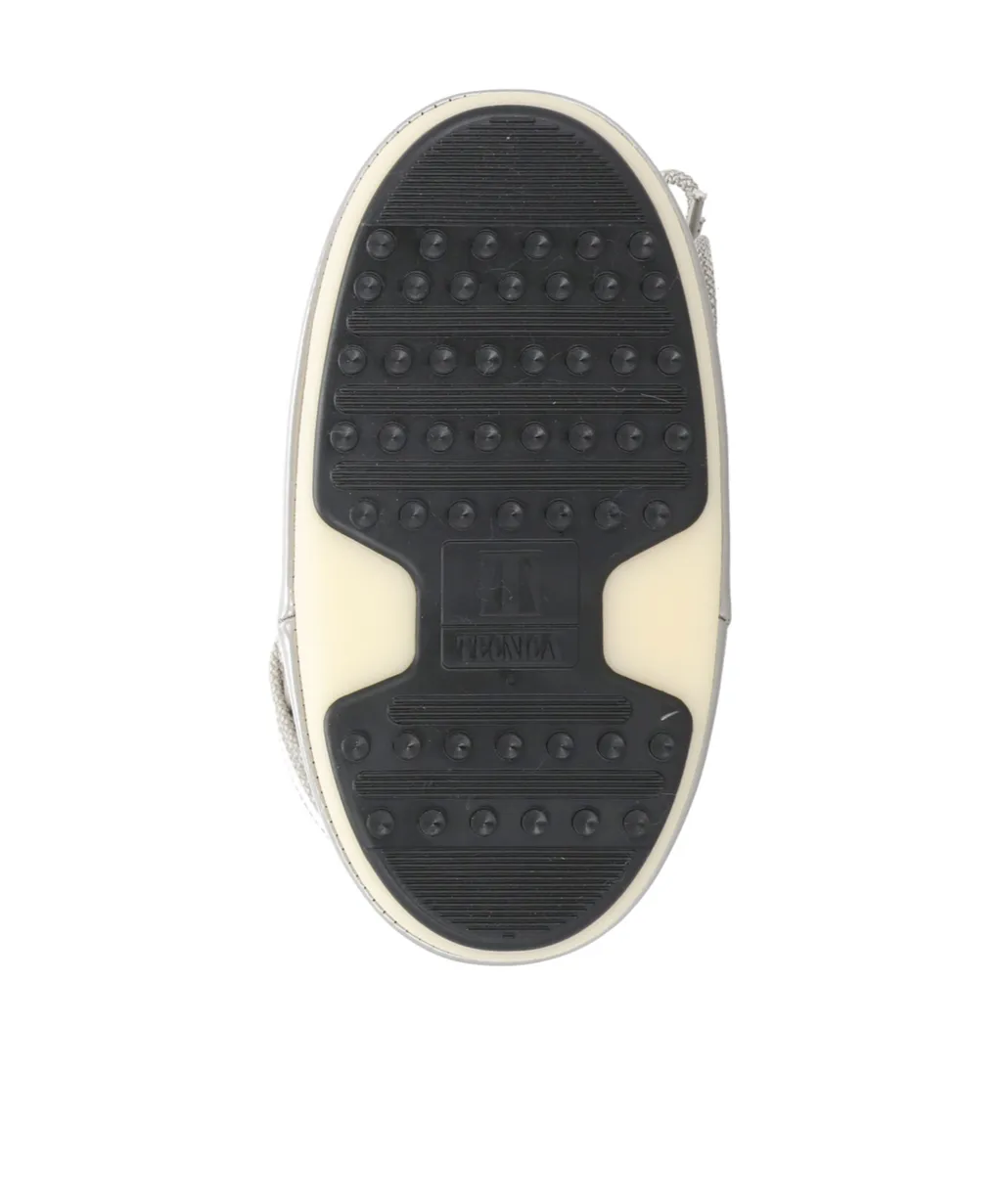 Lacing Snow Boots