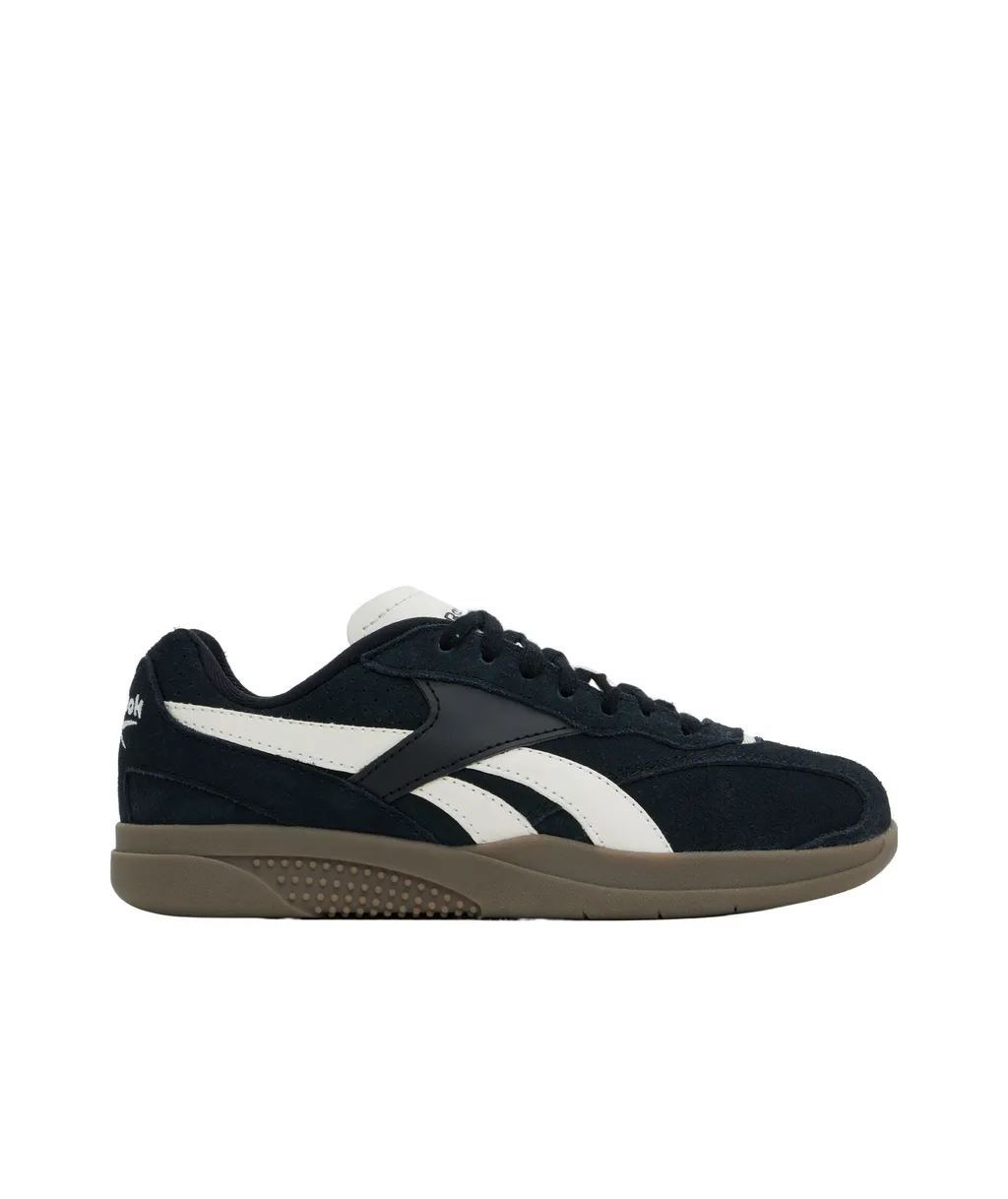 Round Toe Low-Top Sneakers