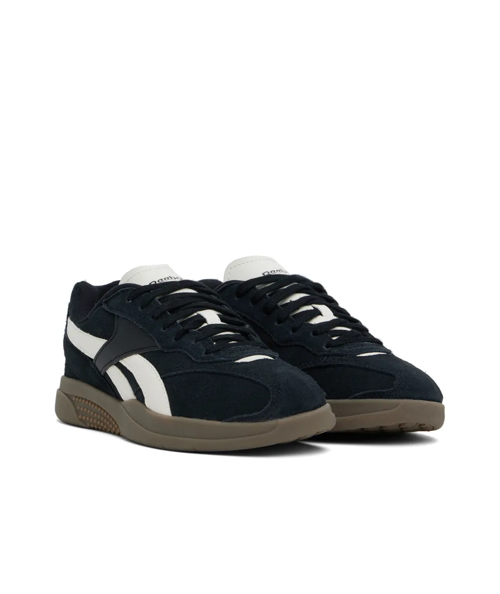 Round Toe Low-Top Sneakers