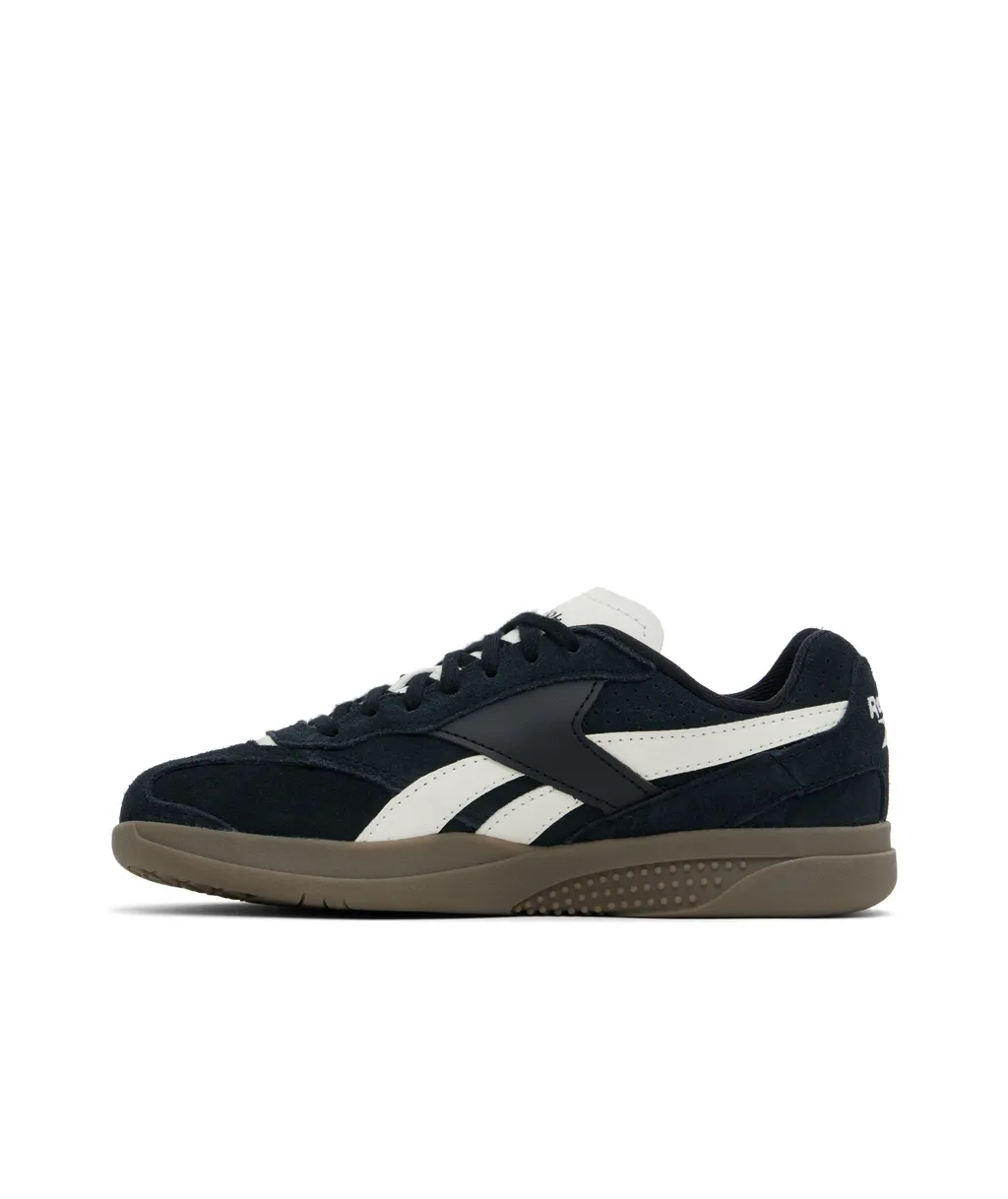 Round Toe Low-Top Sneakers