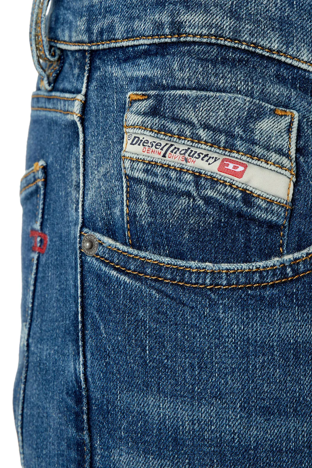 D-Strukt Slim-Fit Jeans