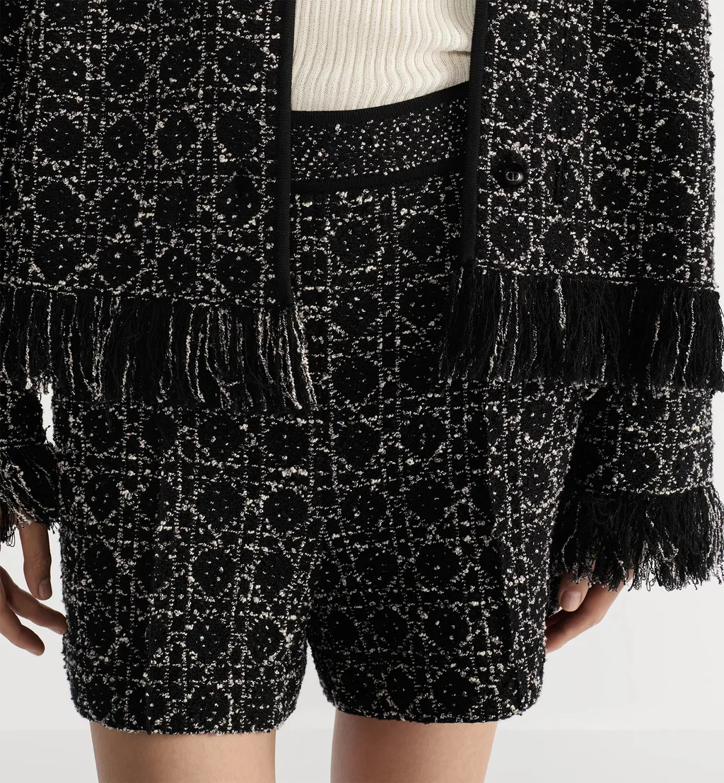 Macrocannage Shorts