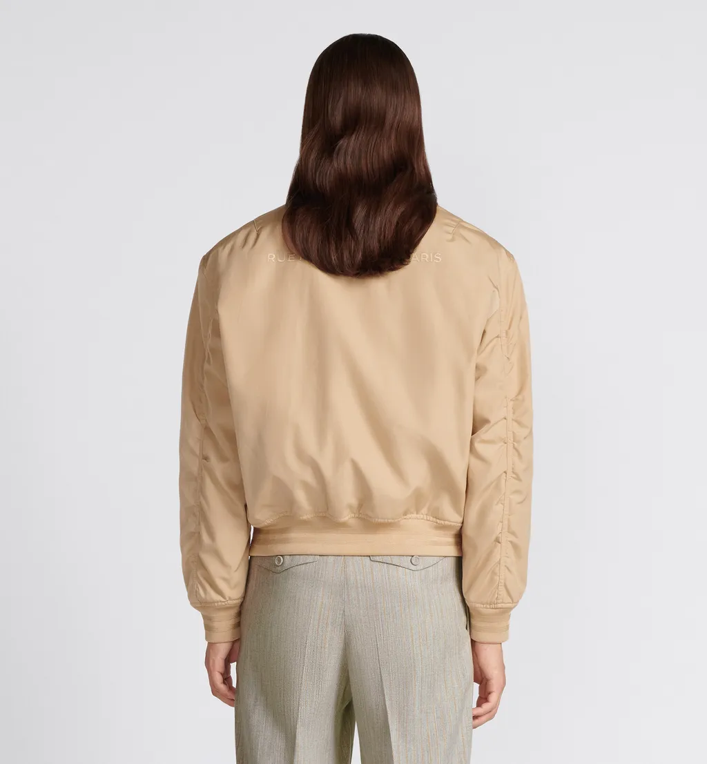 Zip-Up Long-Sleeved Jacket