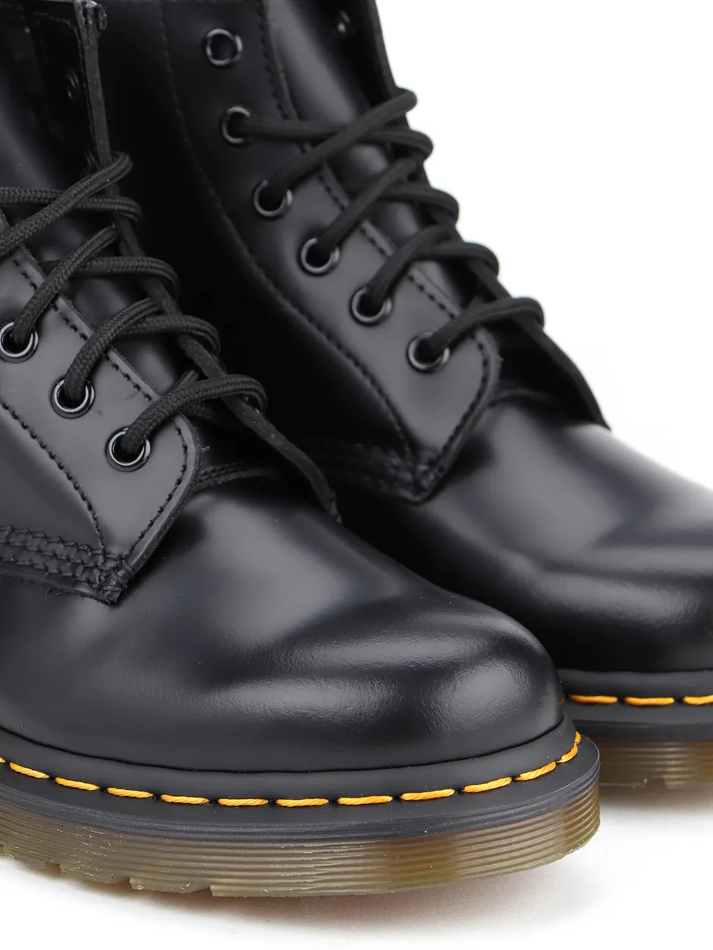 101 Lace-Up Boots