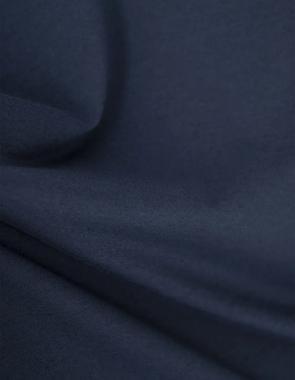 Long-Sleeved Crew Neck T-Shirt