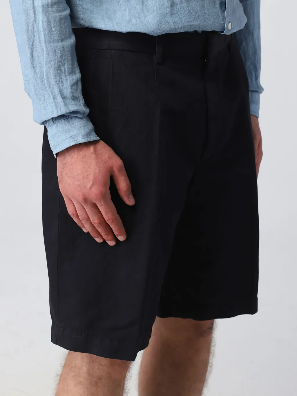 Pleated Cotton Linen Shorts