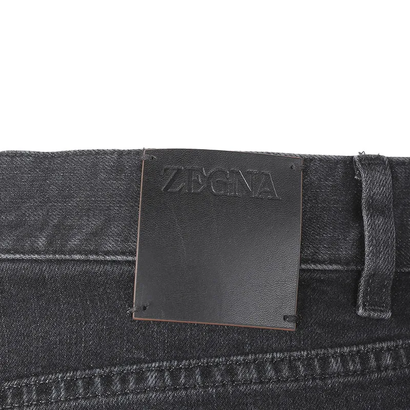 Roccia Straight-Leg Slim-Fit Jeans