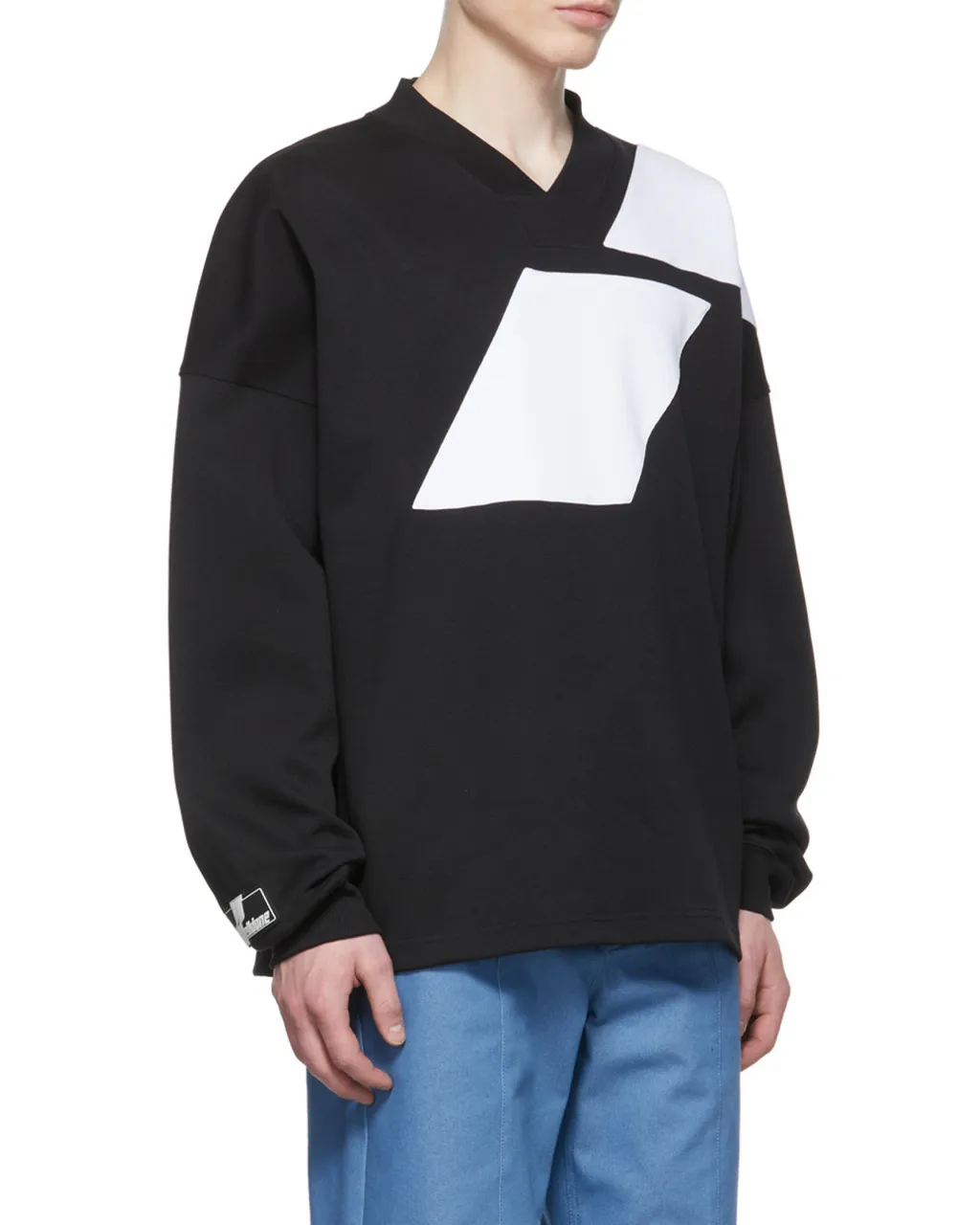 V-Collar Long-Sleeved T-Shirt