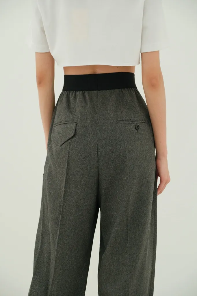 Wide-Legged Casual Pants